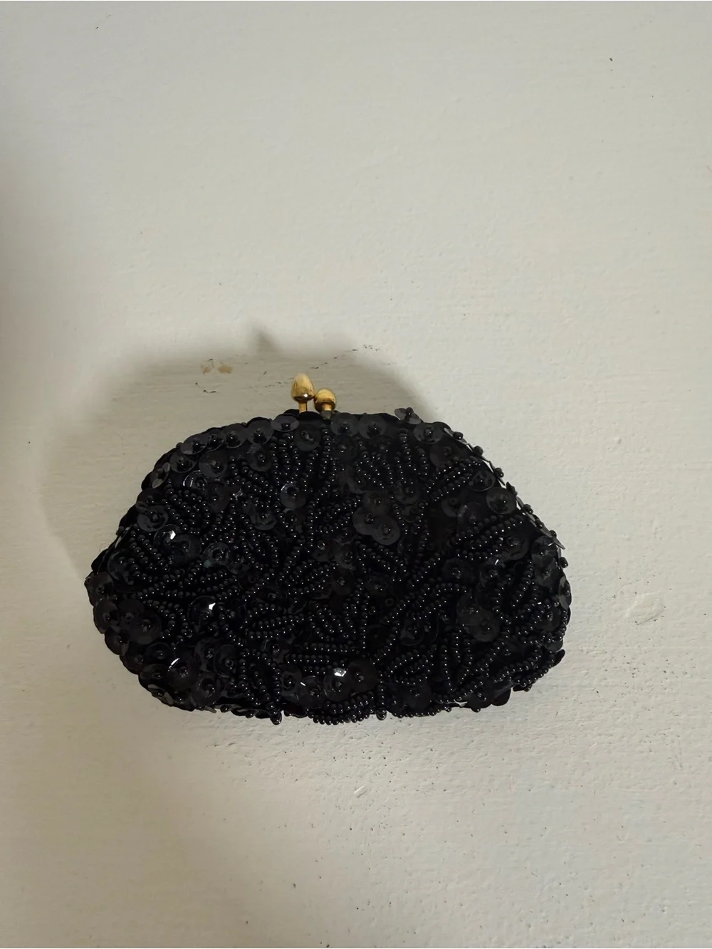 K. Gimbel Black Beaded Sequin Evening Coin Purse Gold Kiss Lock Hong Kong
